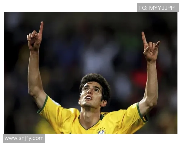 英超赛场群星闪耀盘点那些以足球著名的世界级球星风采 英超赛场群星闪耀盘点那些以足球著名的世界级球星风采