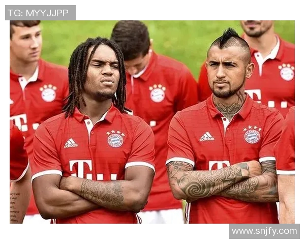 足球传奇床:从天才少年到世界巨星的成长历程与背后故事 足球传奇床:从天才少年到世界巨星的成长历程与背后故事